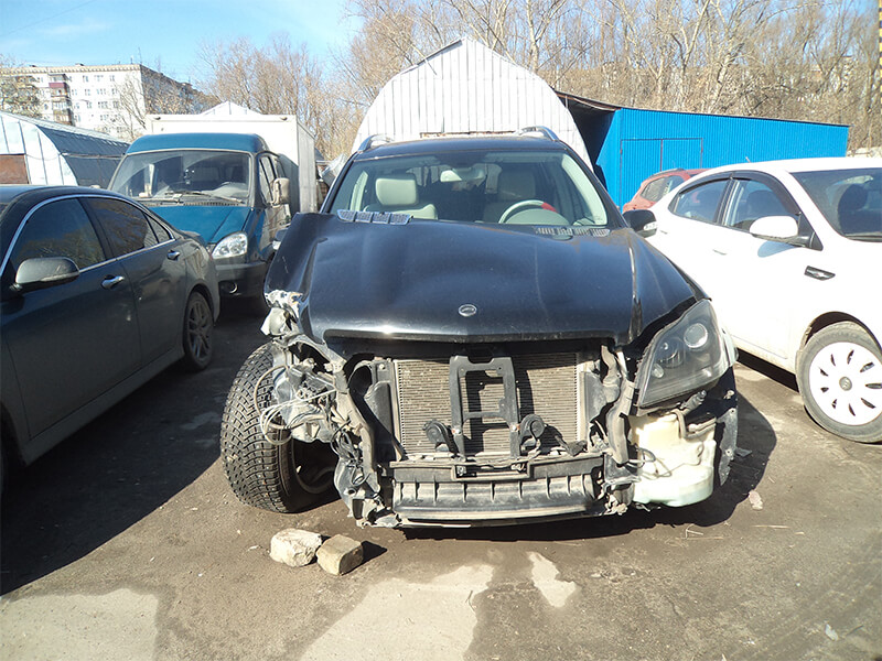 До кузовного ремонта Mercedes Benz